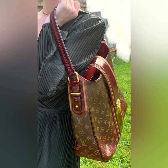 SOLD $1350 - Picture 2 of 16